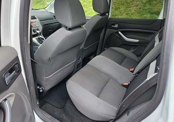 Ford Kuga cena 33500 przebieg: 231000, rok produkcji 2012 z Wałbrzych małe 172